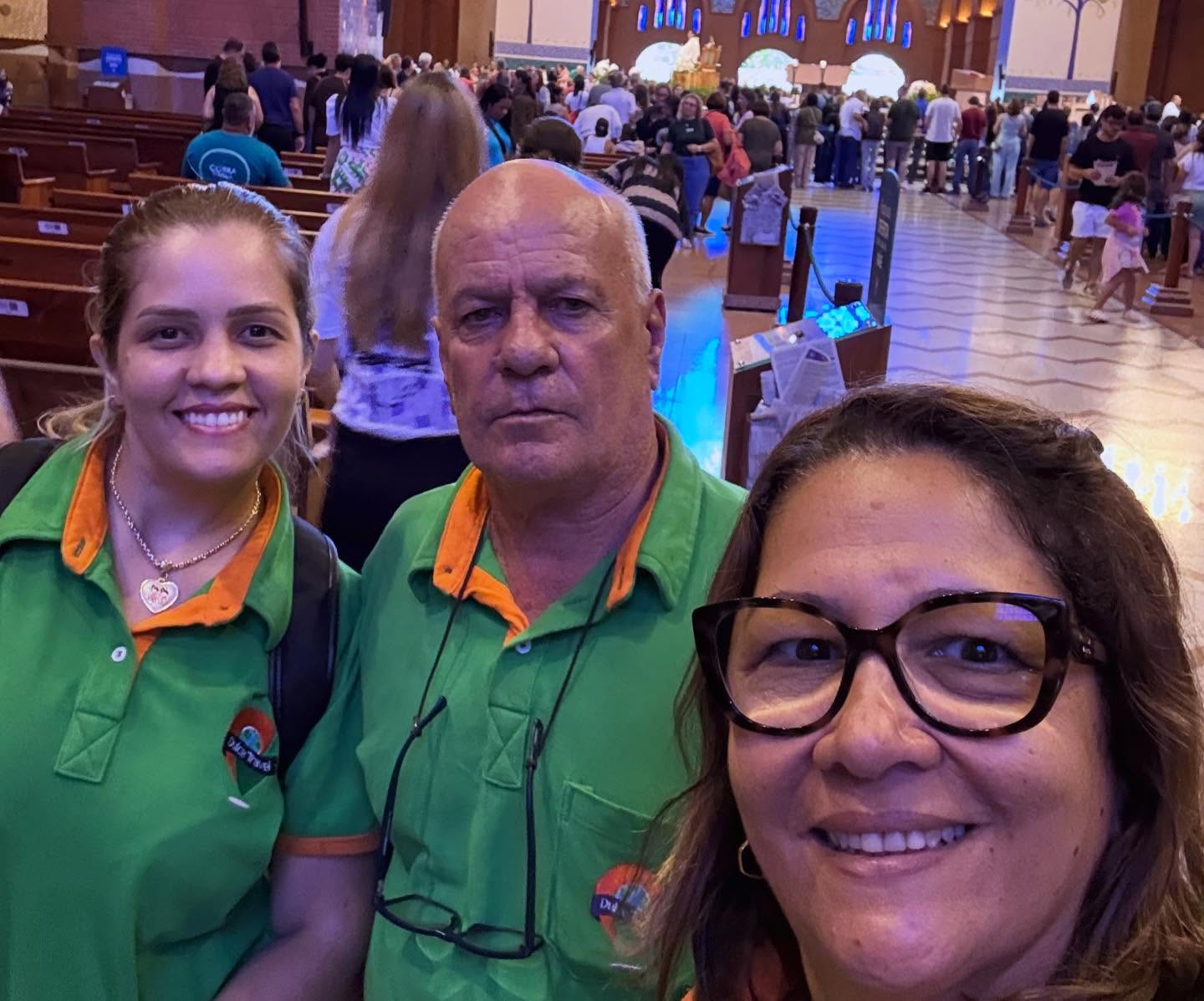 Dulce, sua filha guia e seu marido motorista - Dulce Travel